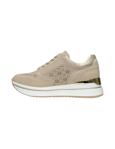 QUEEN HELENA X30-1 sneakers donna in similpelle beige Queen Helena - 2 Queen Helena Shoes scarpe donna primavera estate in ecope